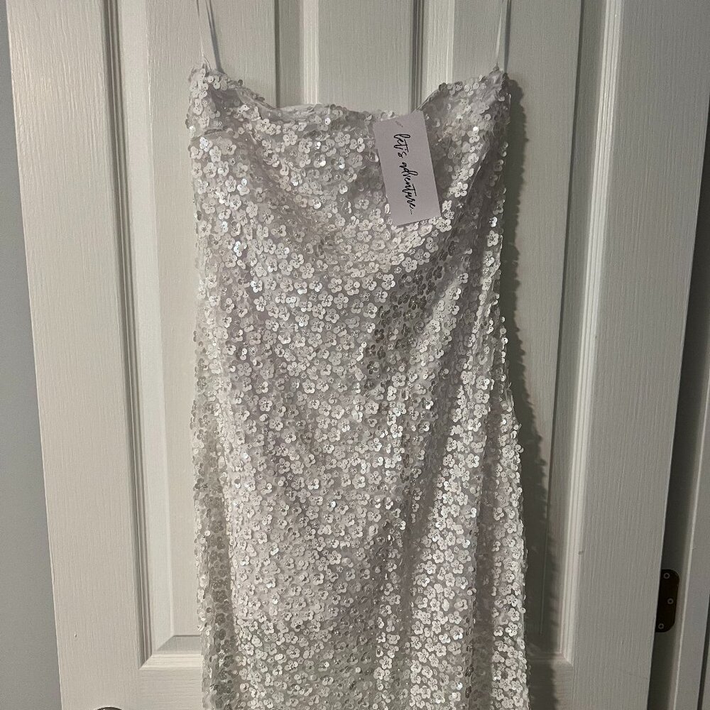 White Floral Strapless Midi Dress